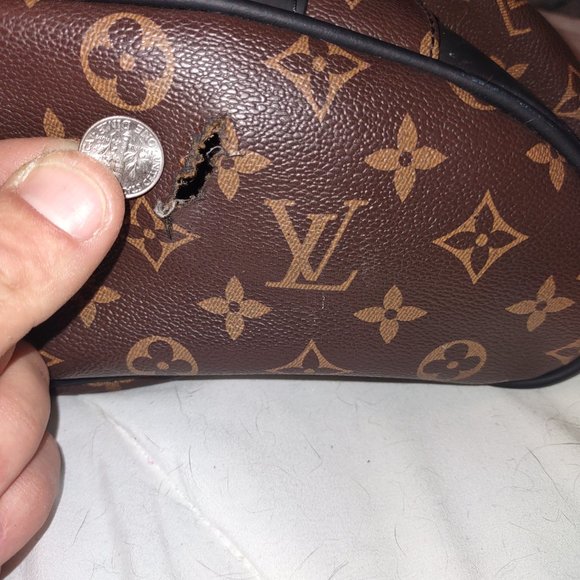 Louis Vuitton Christopher PM Bag - Picture 4 of 5